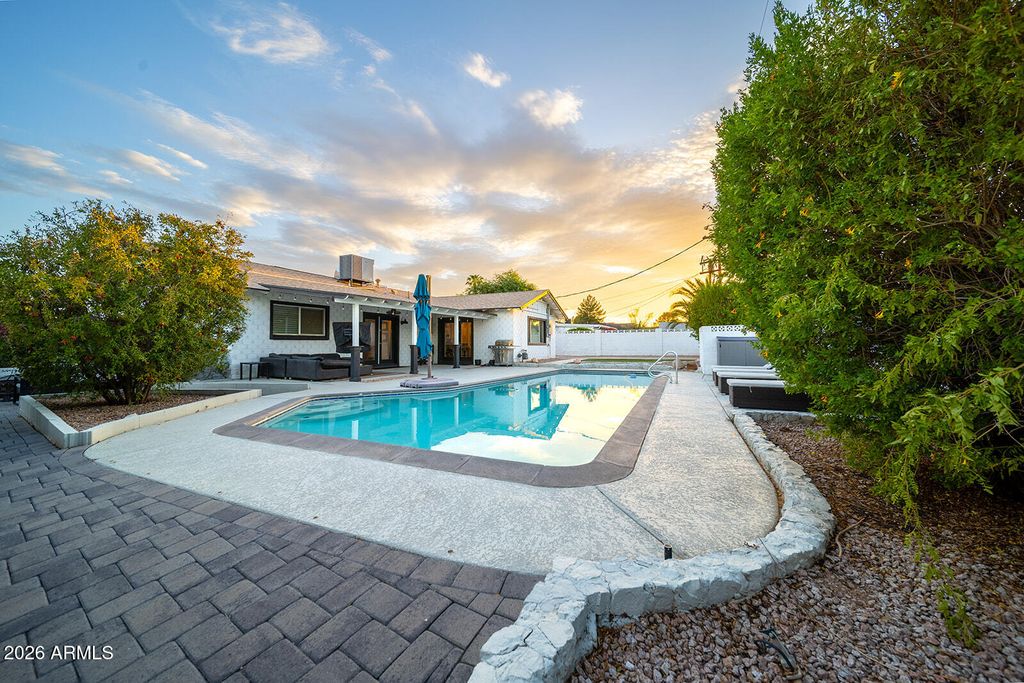 8638 E SHERIDAN Street, Scottsdale, AZ 85257 — photo 2