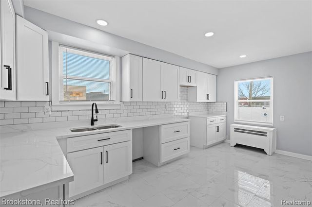 16125 Linwood Street, Detroit, MI 48221