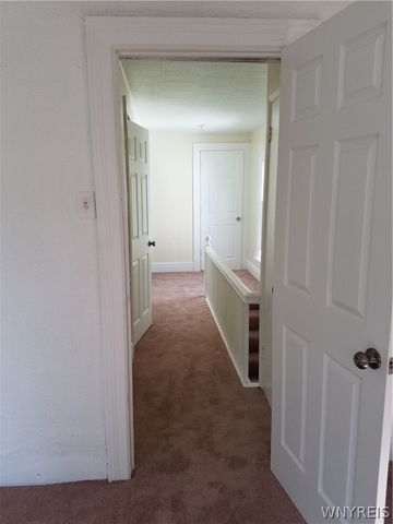 1812 Pierce Avenue, Niagara Falls, NY 14301