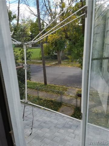 1812 Pierce Avenue, Niagara Falls, NY 14301