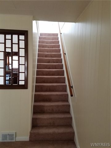 1812 Pierce Avenue, Niagara Falls, NY 14301