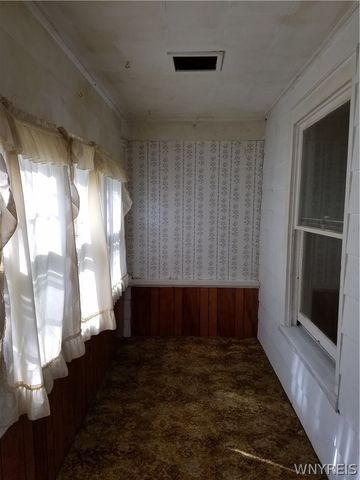 1812 Pierce Avenue, Niagara Falls, NY 14301