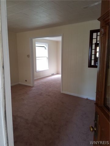 1812 Pierce Avenue, Niagara Falls, NY 14301