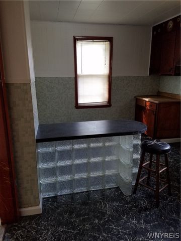 1812 Pierce Avenue, Niagara Falls, NY 14301