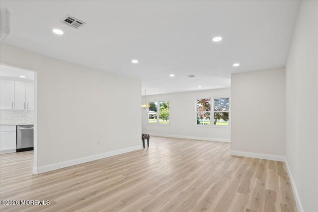 2 Thames Place, Brick, NJ 08723