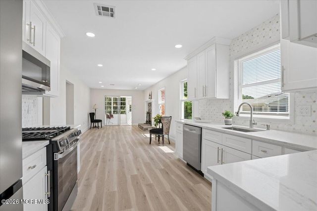 2 Thames Place, Brick, NJ 08723