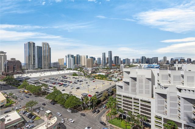 1500 Rycroft Street 912R, Honolulu, HI 96814