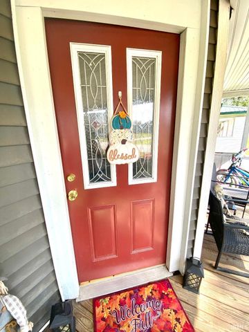 8065 E Terhune Street, Dugger, IN 47848