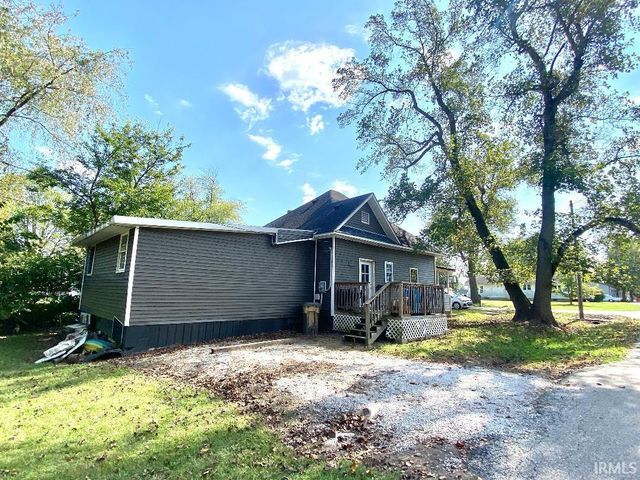 8065 E Terhune Street, Dugger, IN 47848