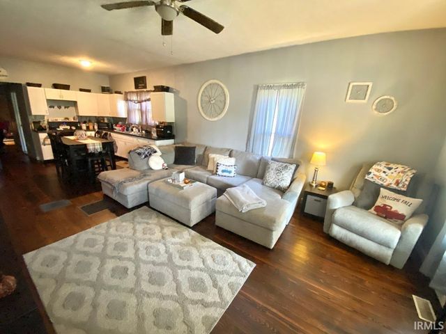 8065 E Terhune Street, Dugger, IN 47848