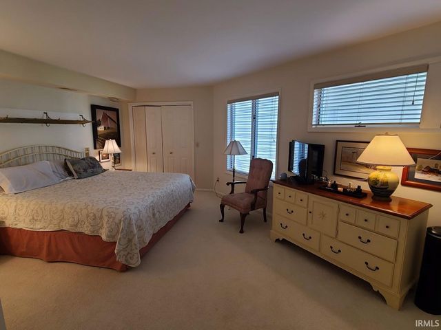 10660 N Southshore Dr # D-1, Syracuse, IN 46567