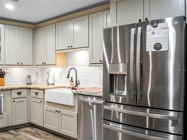 4210 OLD COLONY ROAD, Mulberry, FL 33860