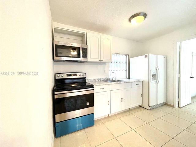 310 SW 10th Street, Fort Lauderdale, FL 33315