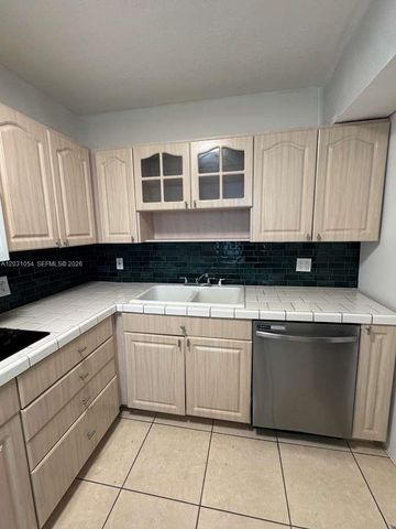 310 SW 10th Street, Fort Lauderdale, FL 33315