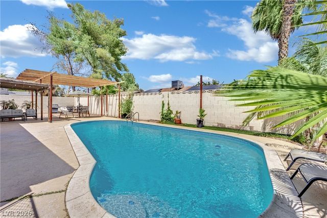 801 Greenbrook Street, Las Vegas, NV 89110