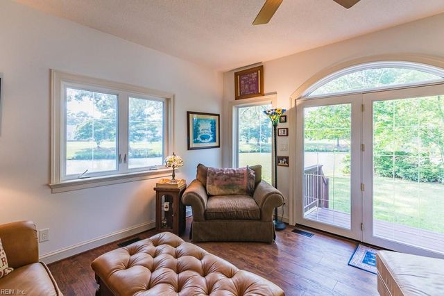 703 S Lismore CT, Newport News, VA 23602