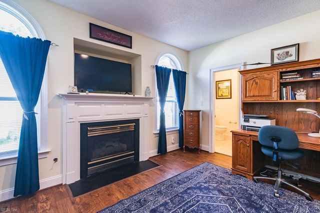 703 S Lismore CT, Newport News, VA 23602
