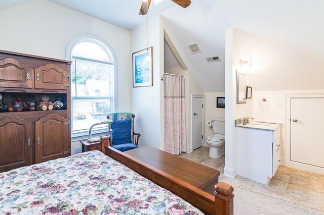 703 S Lismore CT, Newport News, VA 23602