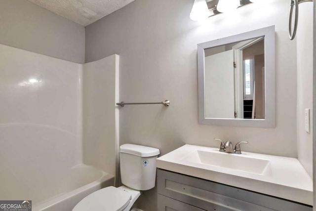 5918 Crescent Ridge Court, Lithonia, GA 30058