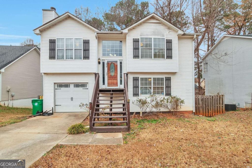 5918 Crescent Ridge Court, Lithonia, GA 30058