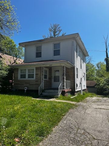 2218 Rugby Road, Dayton, OH 45406