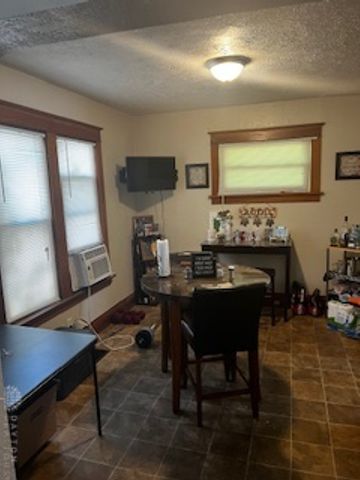2218 Rugby Road, Dayton, OH 45406