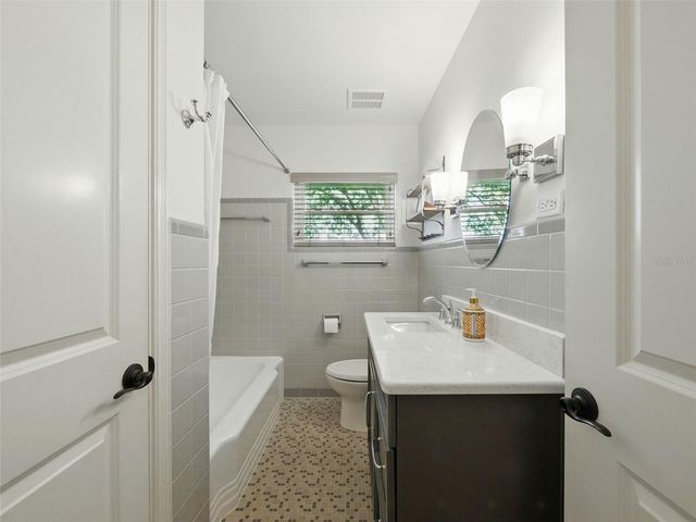 1426 CRESTVIEW DRIVE, Mount Dora, FL 32757