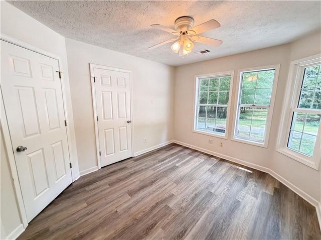 1121 Canvas Back Drive, Woodstock, GA 30189