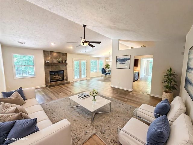 1121 Canvas Back Drive, Woodstock, GA 30189