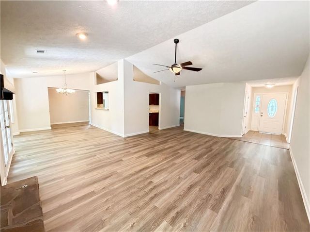 1121 Canvas Back Drive, Woodstock, GA 30189