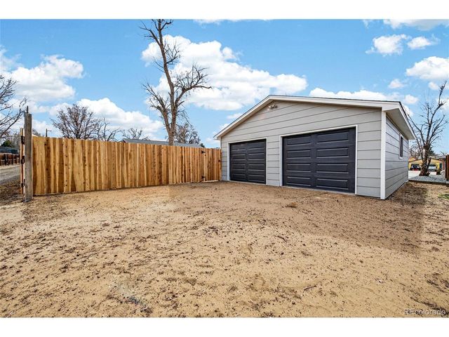 337 Buchanan Ave, Firestone, CO 80520