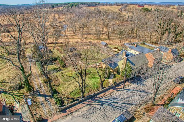 40139 MAIN STREET, Waterford, VA 20197