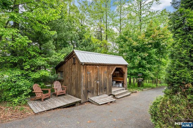 157 Chestnut Ridge Road, Montvale, NJ 07645
