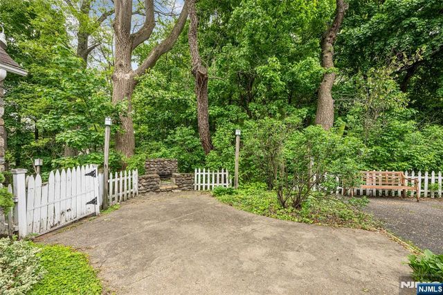 157 Chestnut Ridge Road, Montvale, NJ 07645