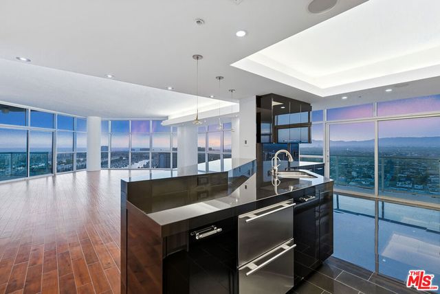 13700 Marina Pointe Drive 1903, Marina Del Rey, CA 90292