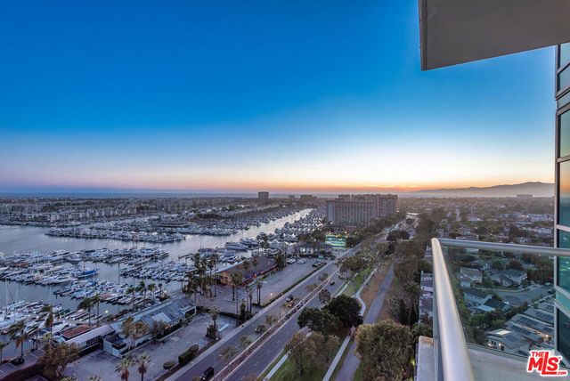 13700 Marina Pointe Drive 1903, Marina Del Rey, CA 90292