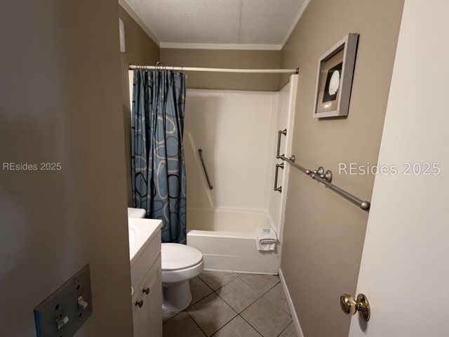 40 Folly Field Road 329, Hilton Head Island, SC 29928