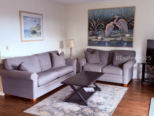 40 Folly Field Road 329, Hilton Head Island, SC 29928