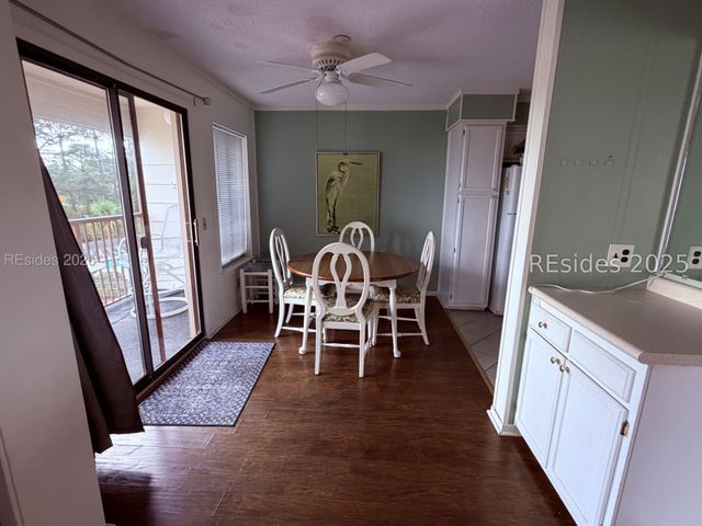 40 Folly Field Road 329, Hilton Head Island, SC 29928