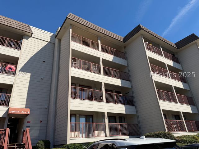 40 Folly Field Road 329, Hilton Head Island, SC 29928