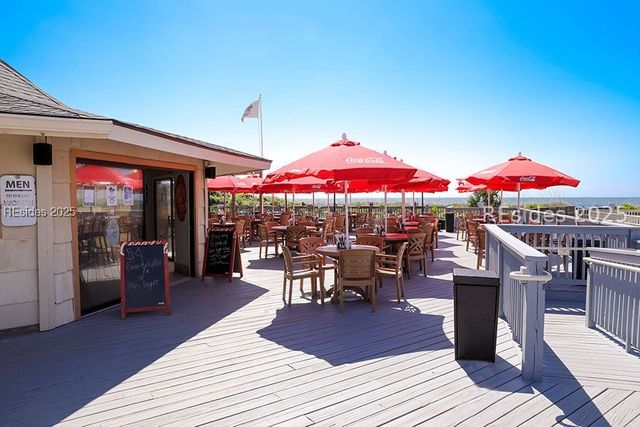 40 Folly Field Road 329, Hilton Head Island, SC 29928