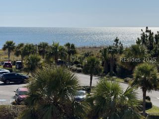 40 Folly Field Road 329, Hilton Head Island, SC 29928