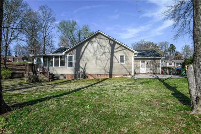 337 Marylebone Drive, Kernersville, NC 27284