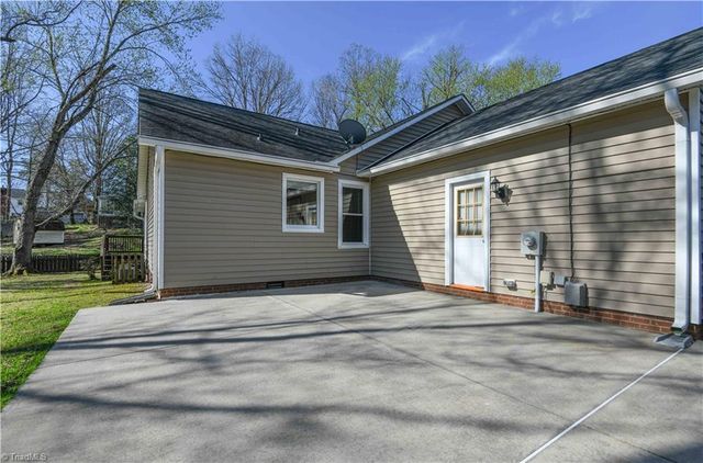 337 Marylebone Drive, Kernersville, NC 27284