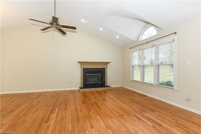 337 Marylebone Drive, Kernersville, NC 27284