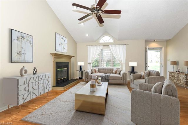 337 Marylebone Drive, Kernersville, NC 27284