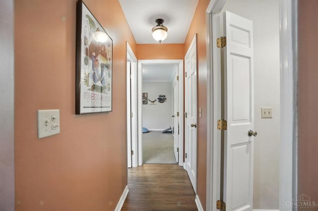 9037 Winthrop Drive, Montgomery, OH 45249