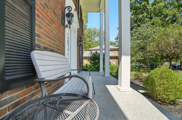9037 Winthrop Drive, Montgomery, OH 45249