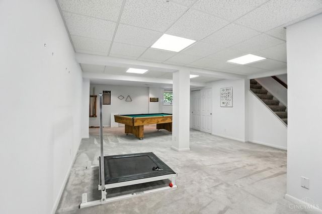 9037 Winthrop Drive, Montgomery, OH 45249