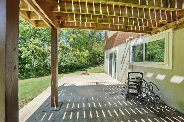 9037 Winthrop Drive, Montgomery, OH 45249